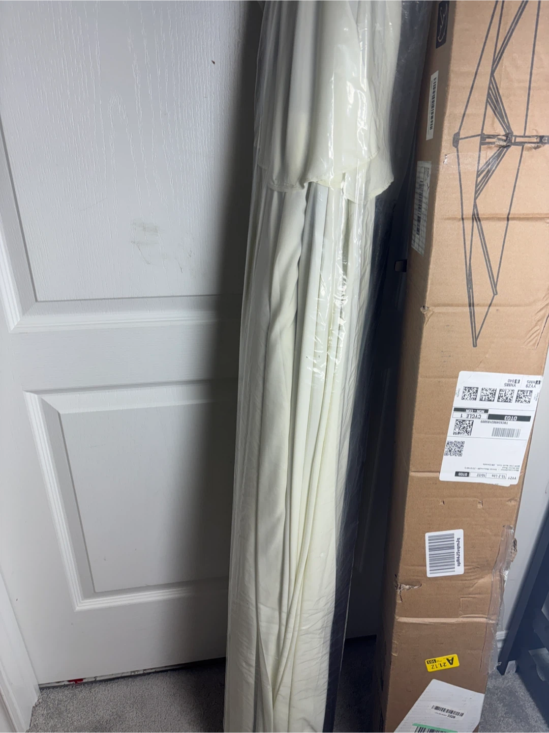 Patio Classic Cantilever Offset Umbrella - photo 2