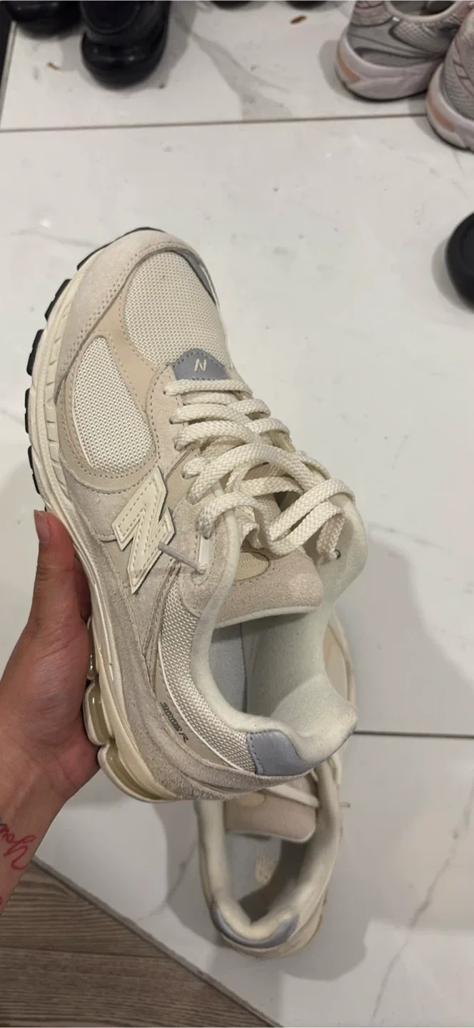 New Balance 2002R Cream/Beige Sneakers