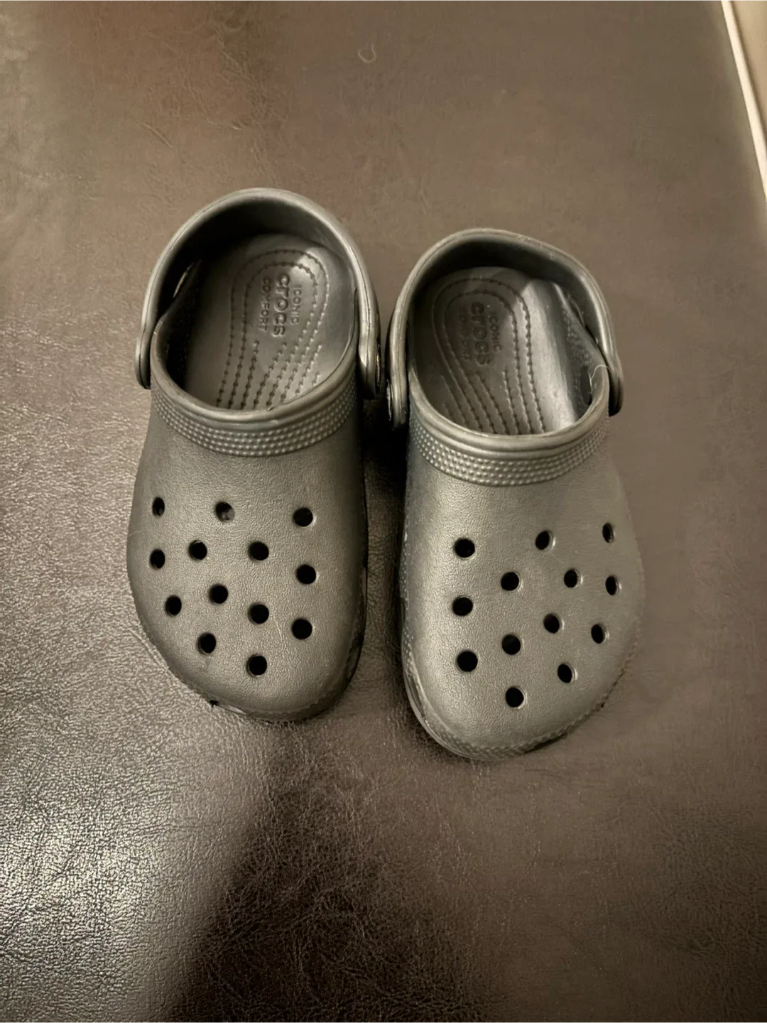 Crocs Classic Clogs - Size 10 image indicator(3)