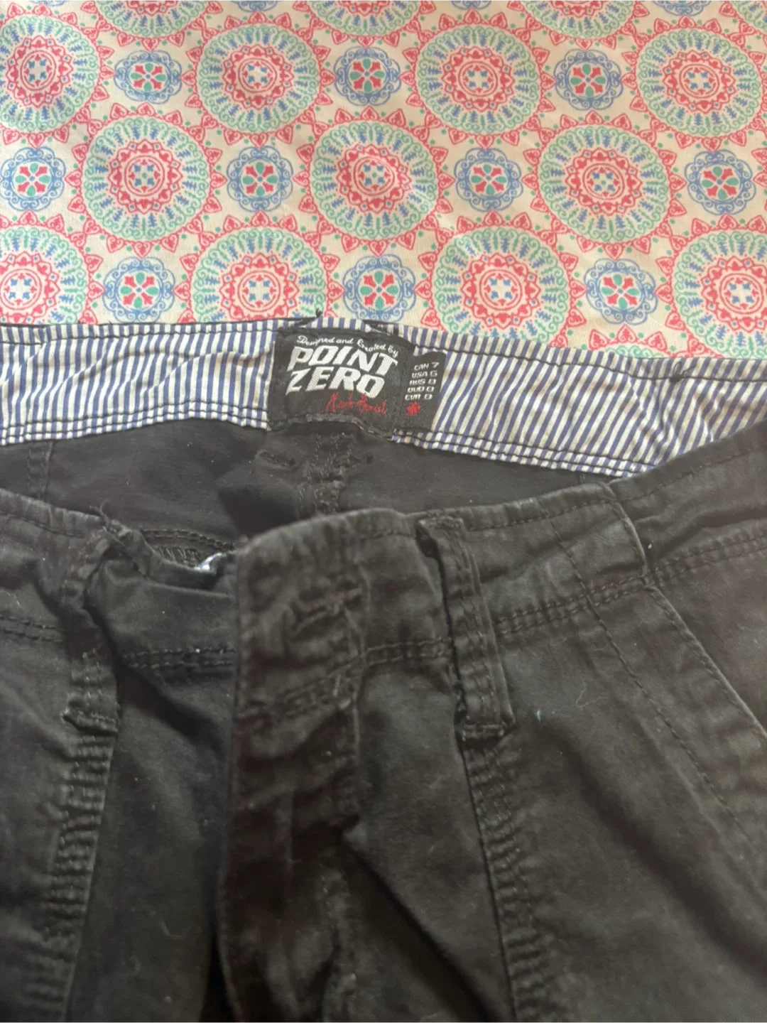 Point Zero Black Cargo Pants - Size 7 image indicator(2)