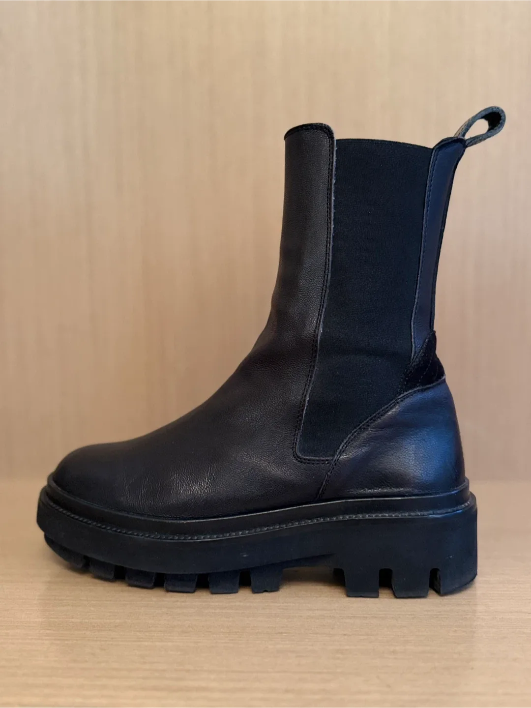 ALL SAINTS Chelsea Leather Boots — 39 image indicator(2)