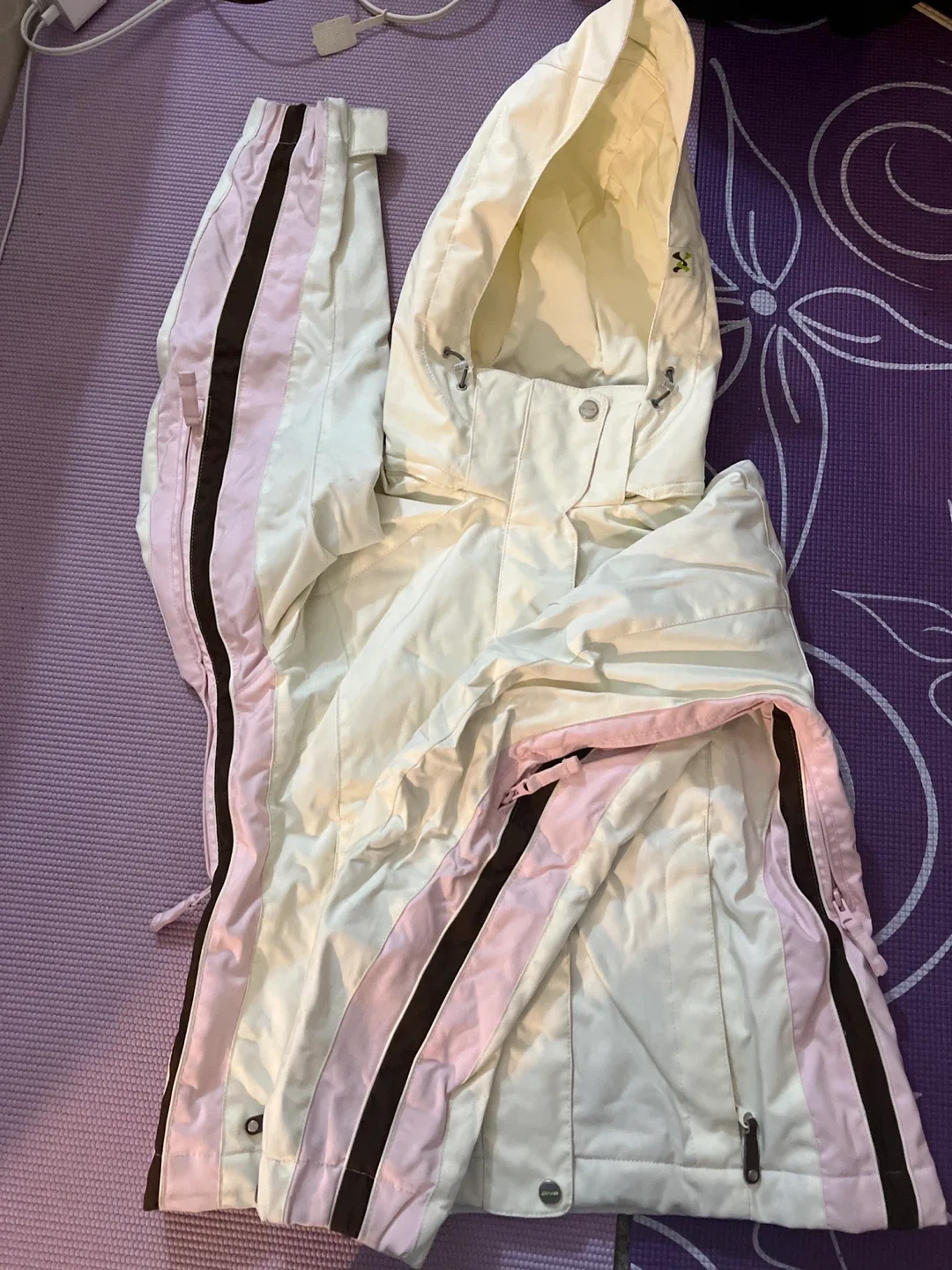 Descente DNA Women's Ski Jacket US 4 image indicator(2)