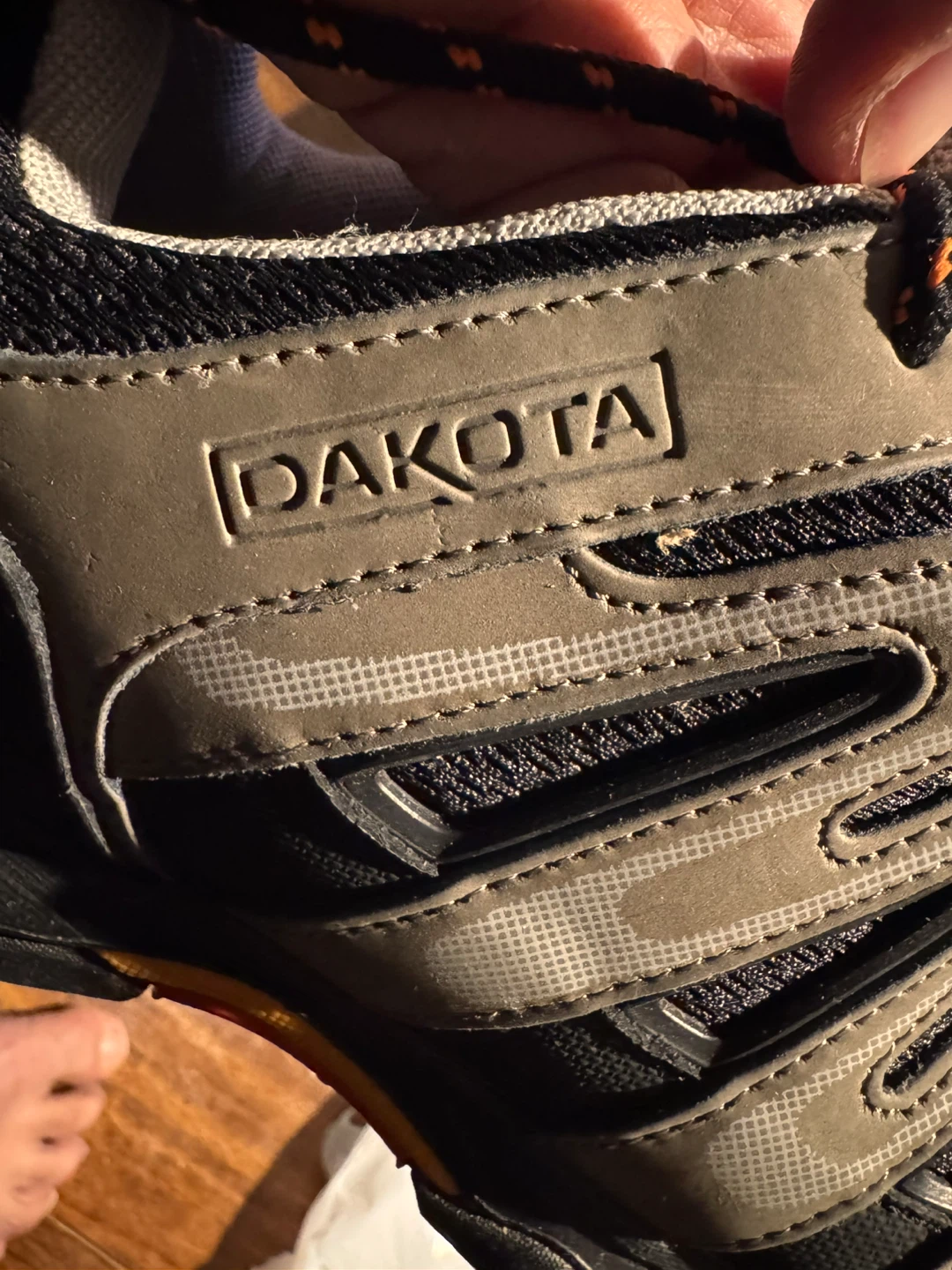For Sale – Dakota Safety Shoes (Size 10) - photo 5