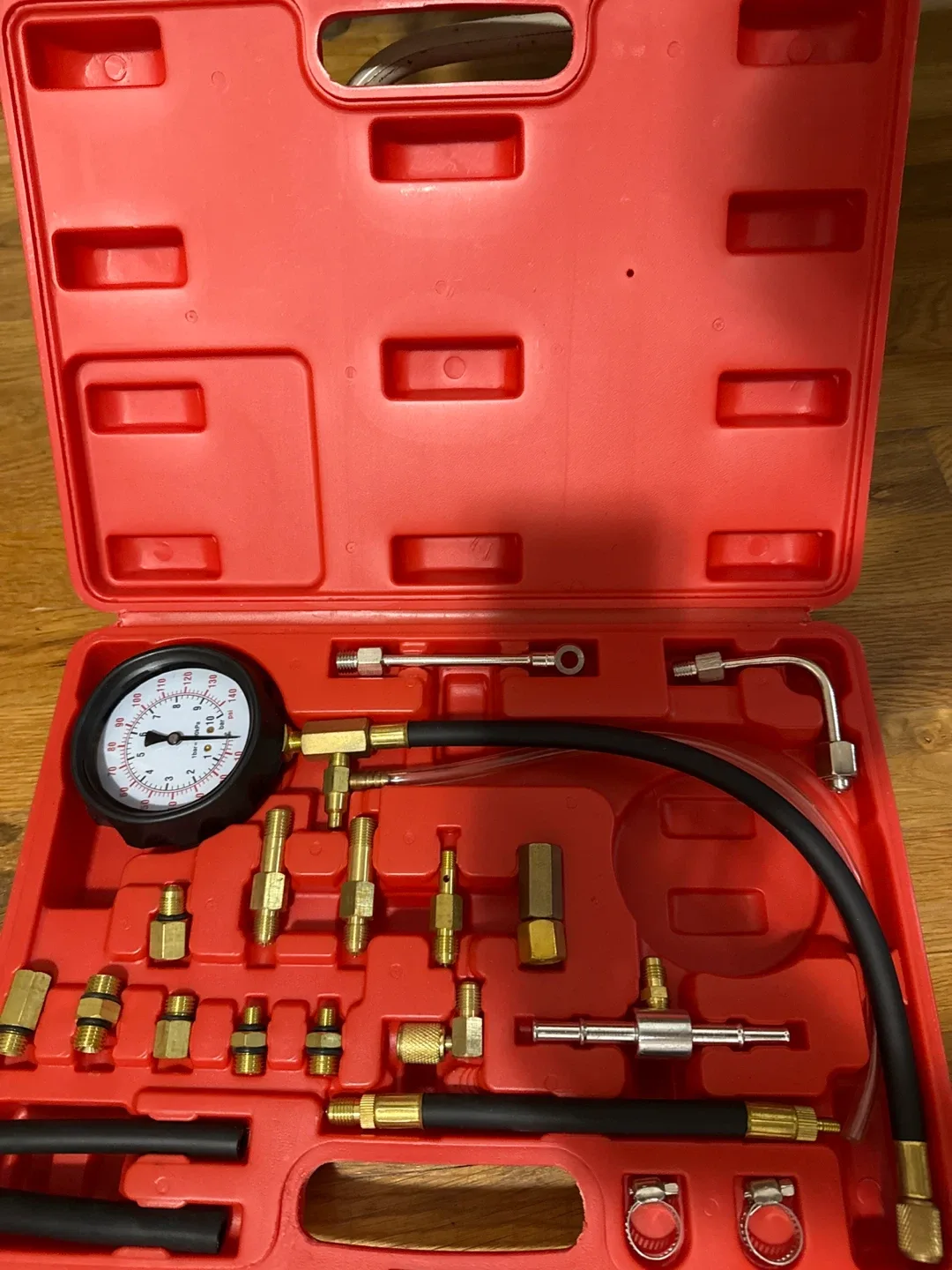 Fuel Pressure Tester Kit image indicator(5)