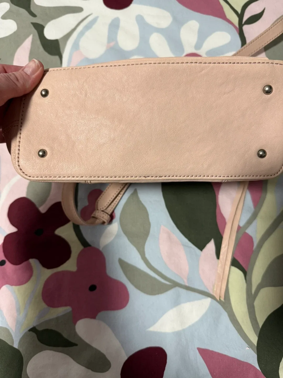 Aimee Kestenberg Pink Leather Crossbody Bag image indicator(4)