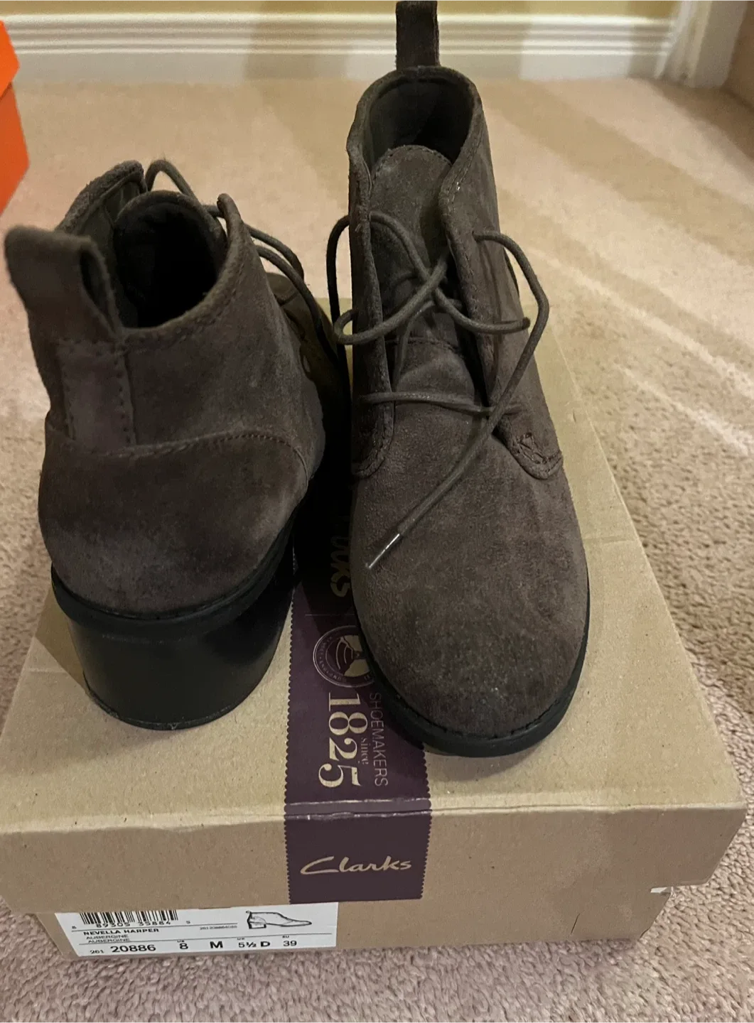 Clarks Nevella Harper Brown Ankle Boots - Size 8 image indicator(2)