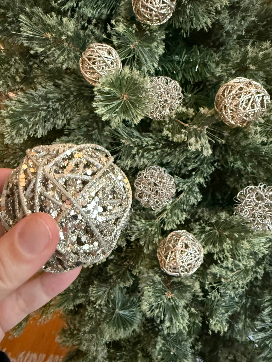 Glitter bundle balls - holiday decor - photo 2