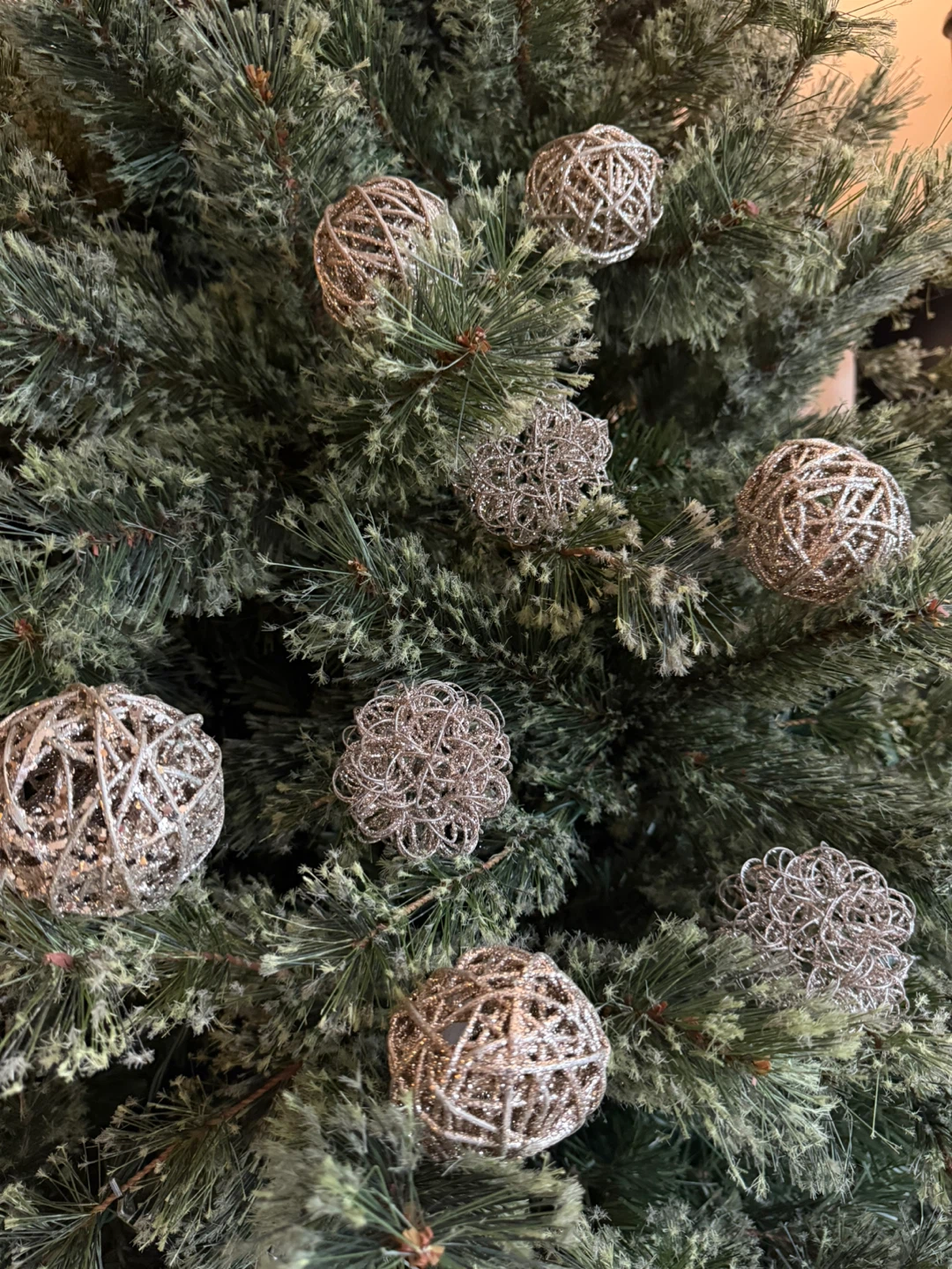 Glitter bundle balls - holiday decor - photo 4