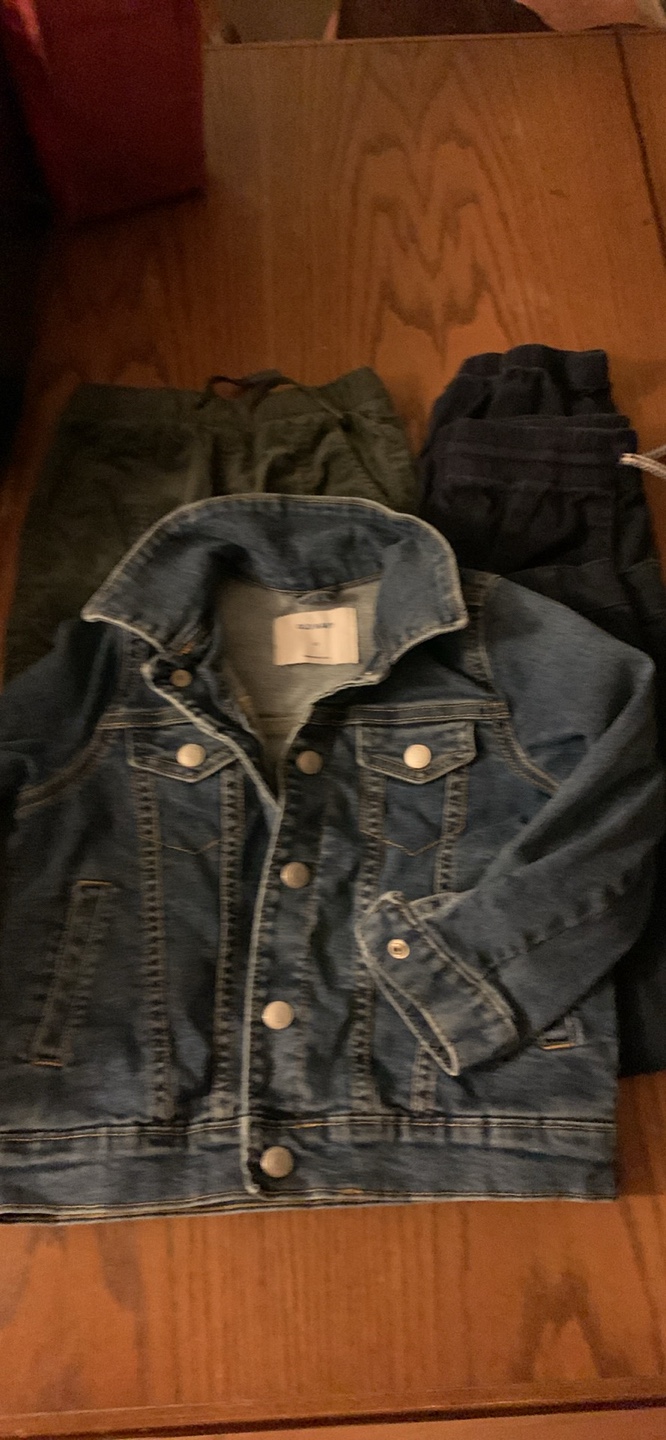 Boys' Dinosaur Camo Jacket and more, size 3-4 T - photo 4