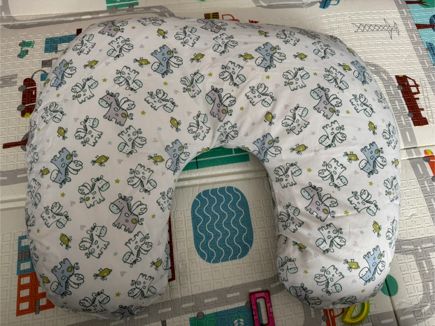 Baby Items - Rainbow Playmat & Nursing Pillow