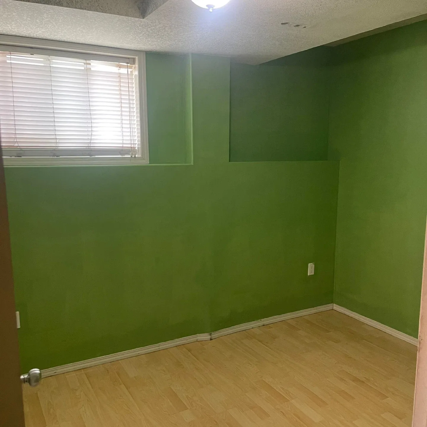 Basement For Rent NE image indicator(4)