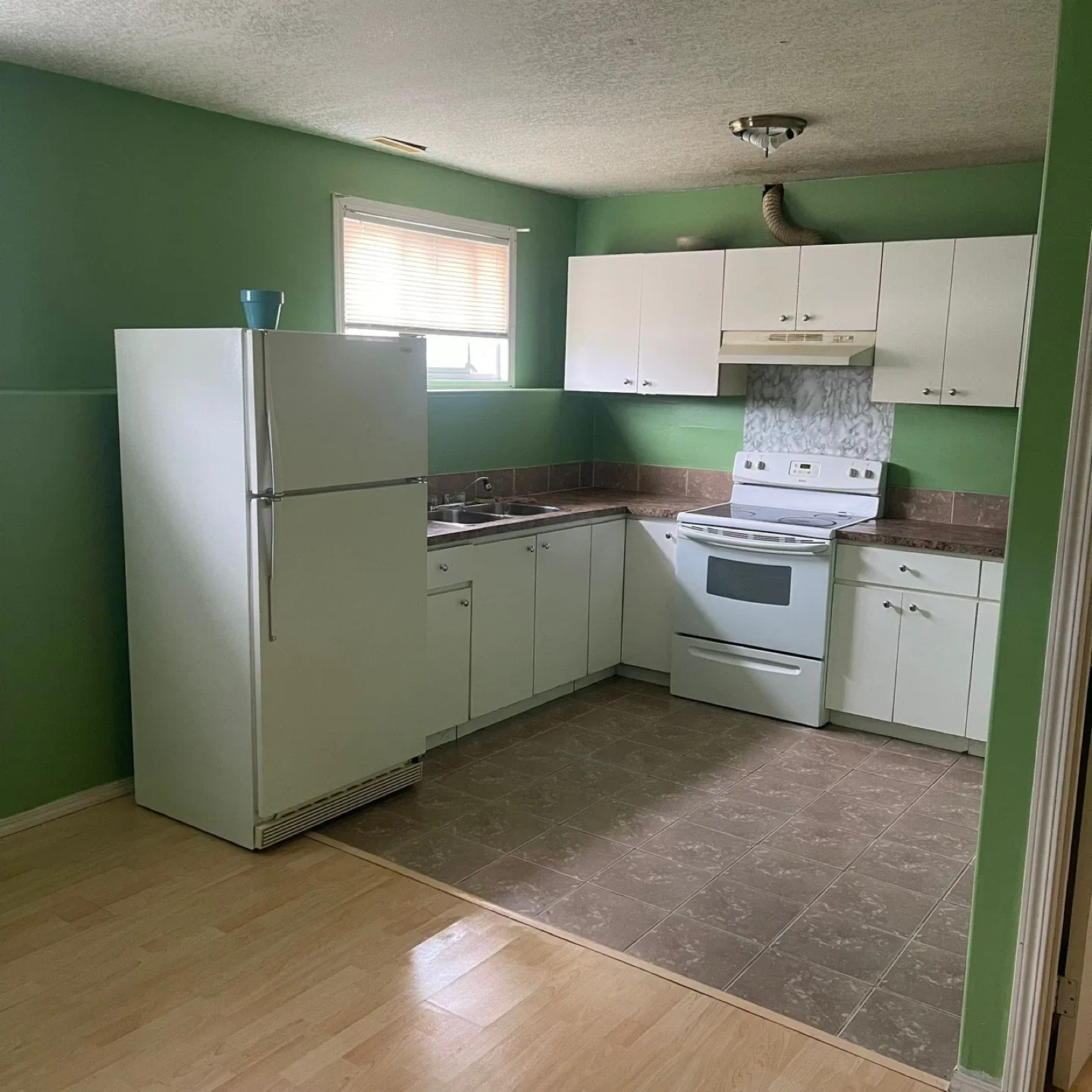 Basement For Rent NE image indicator(2)