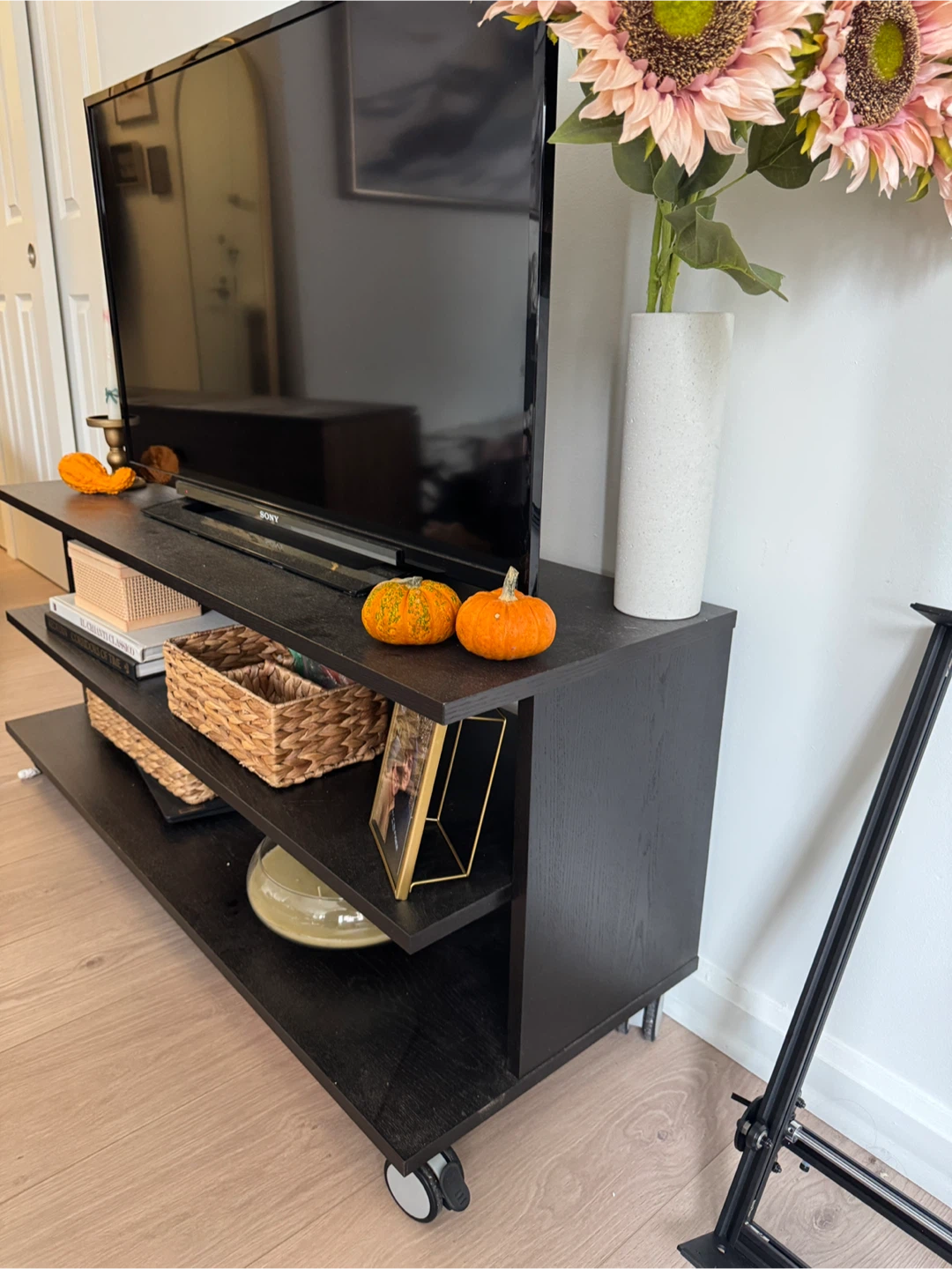 Modern Black TV Stand - photo 2