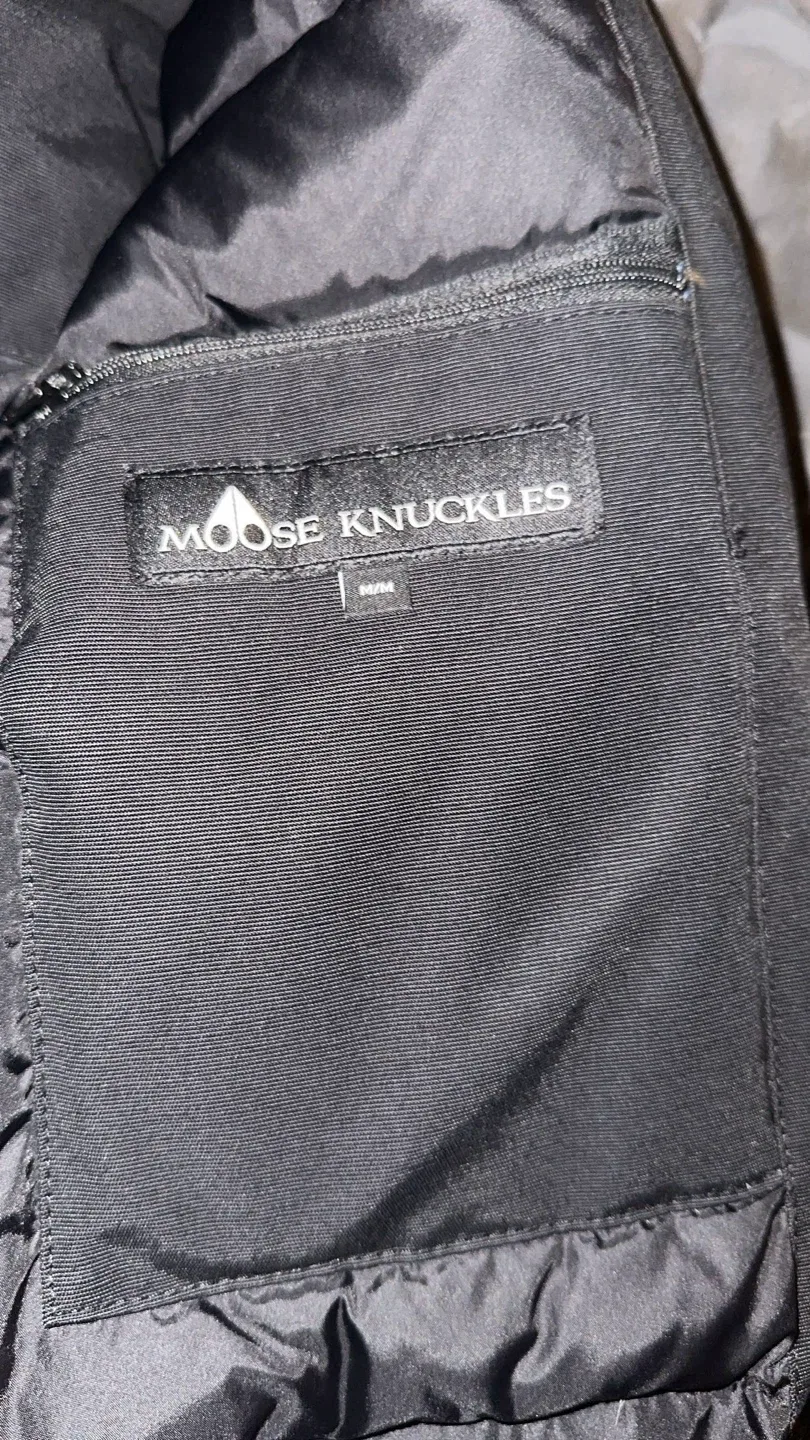 Moose Knuckles Bomber Jacket - Black, Size M image indicator(7)