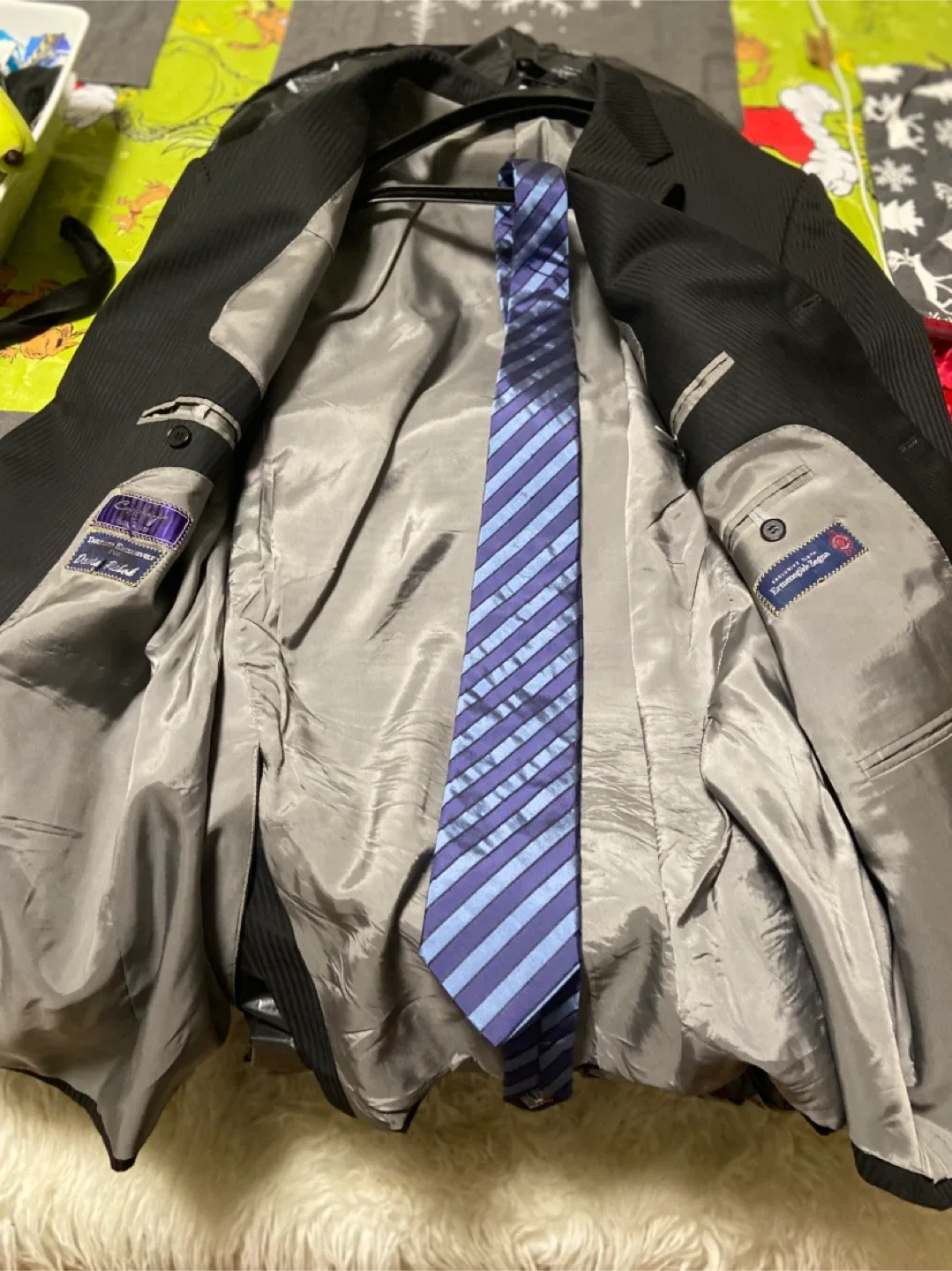 Harry Rosen Black Striped Suit Jacket with 2 Ties image indicator(3)