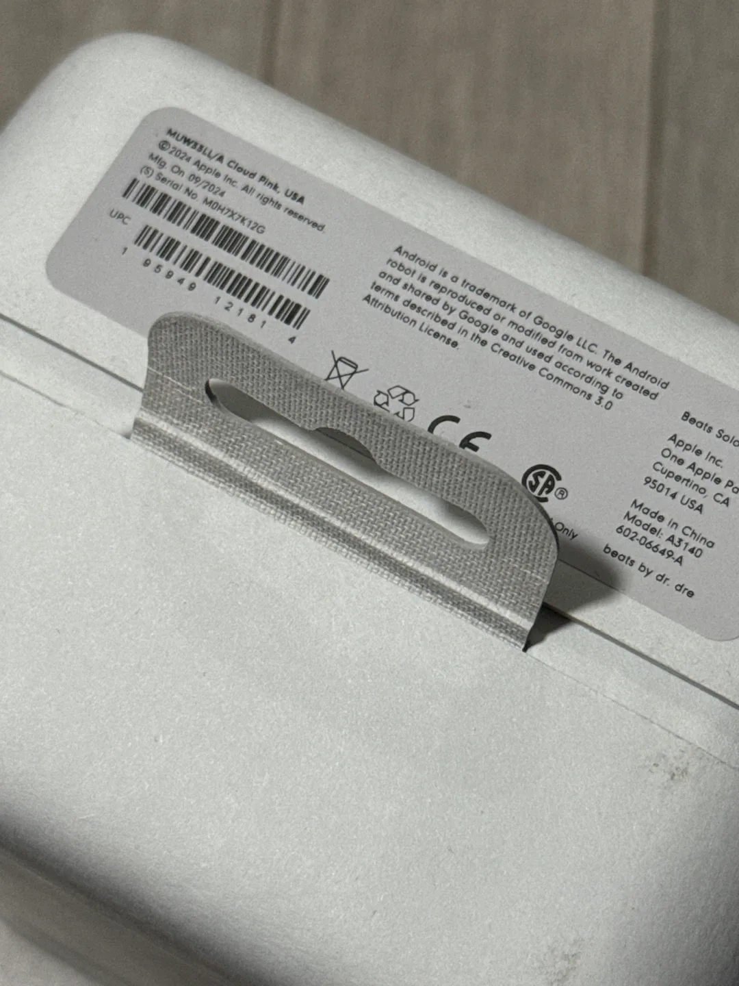 Beats Solo 4 Headphones image indicator(4)