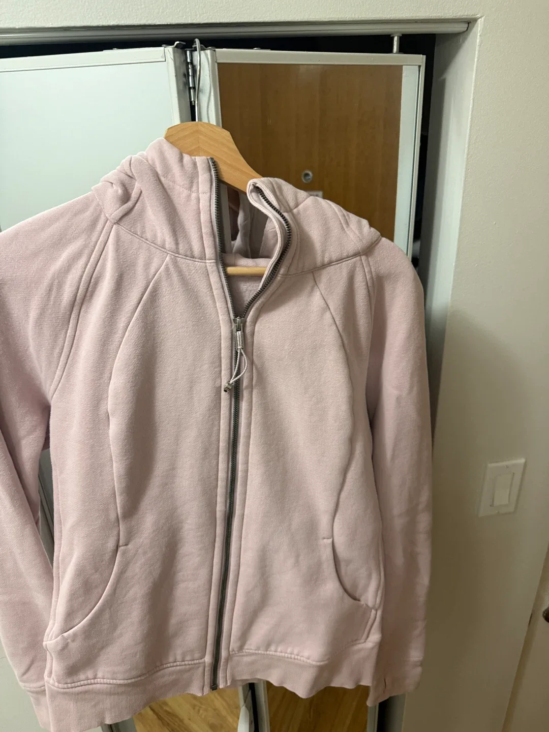 Lululemon Scuba Hoodie Size 12 image indicator(5)