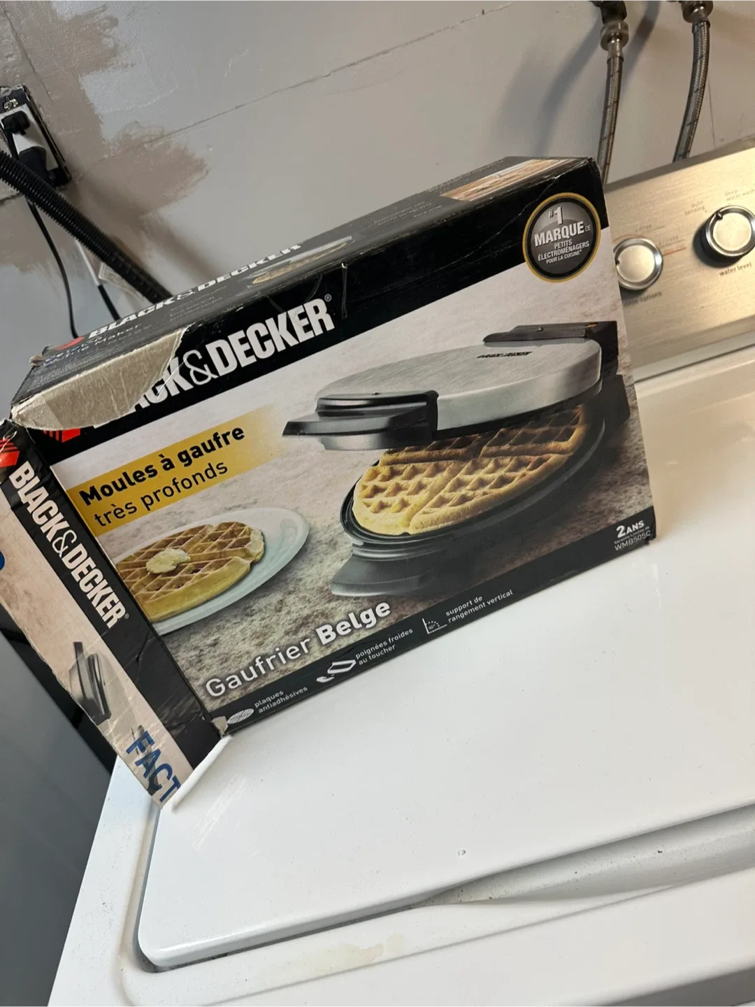Black & Decker Belgian Waffle Maker