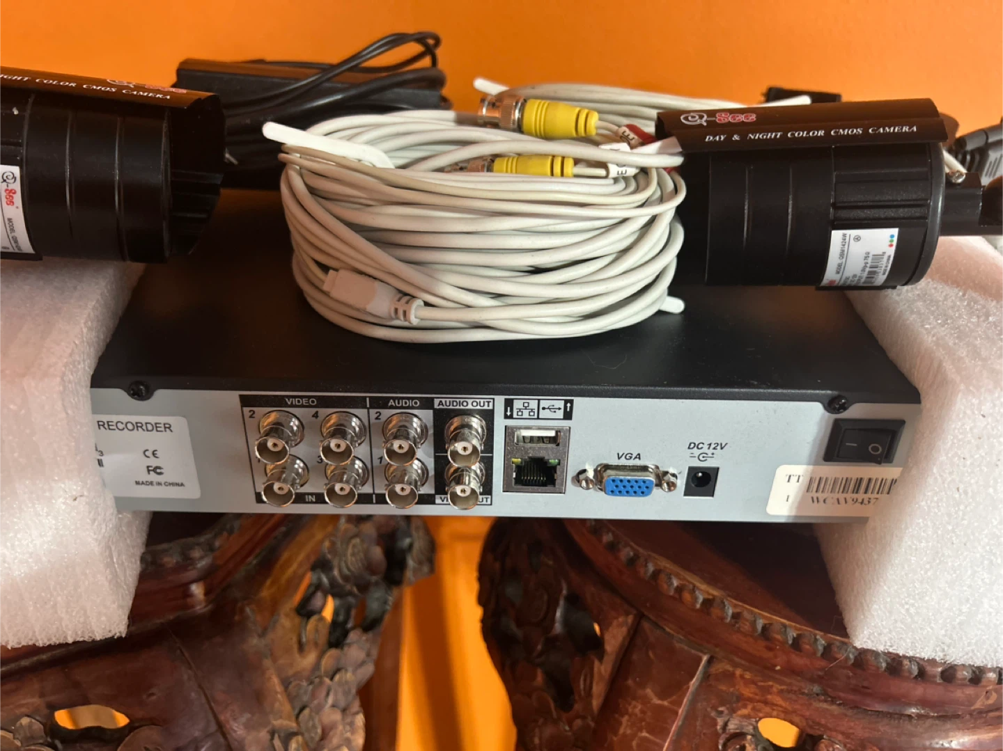 Q-See QC444 Digital Video Recorder with Cameras - photo 2