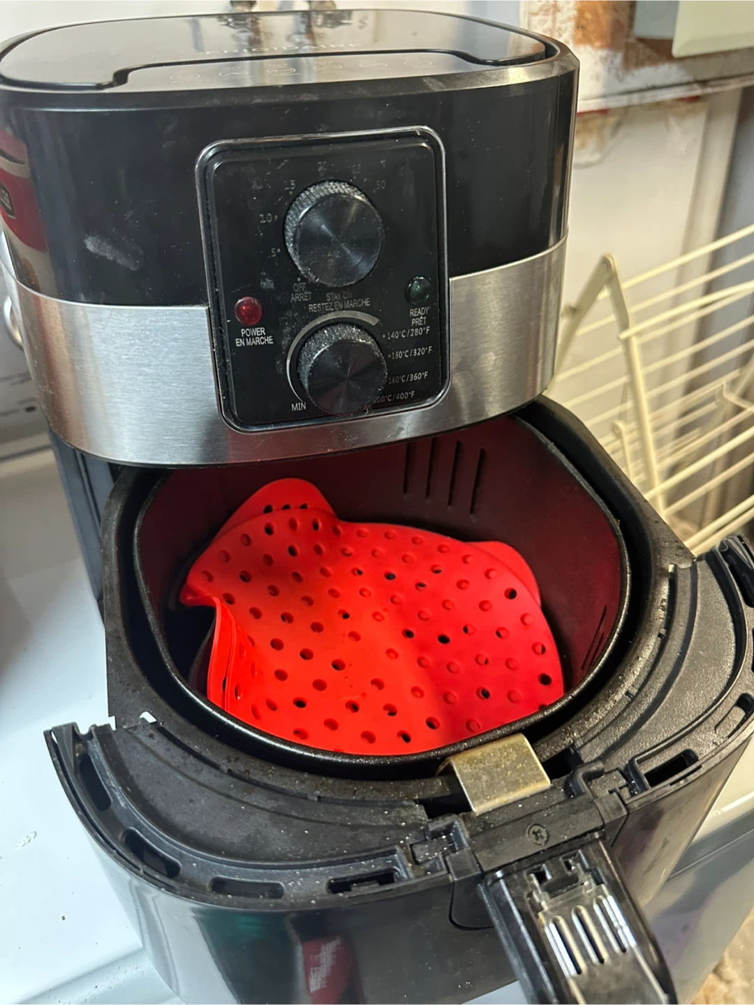 Frigidaire Air Fryer - Black & Silver - photo 2