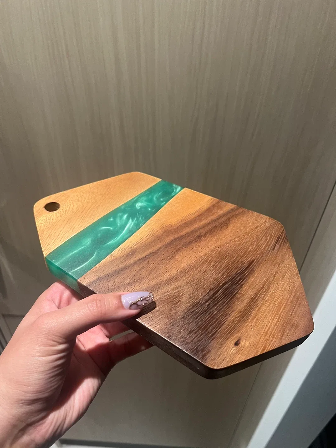 Wood & Green Resin Cheese board image indicator(3)