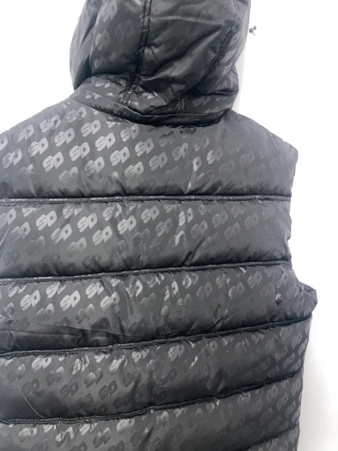 (100% AUTHENTIC) Supply and Demand Puffer Vest image indicator(5)