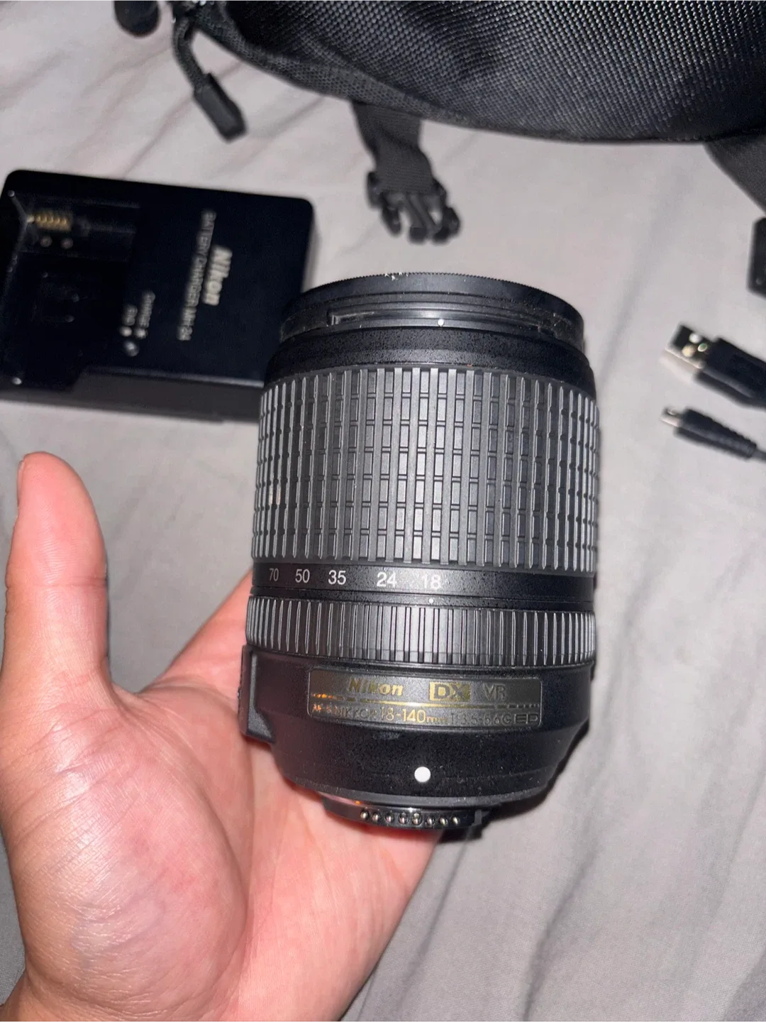 Nikon D5200 DSLR Camera with 18-140mm Lens image indicator(6)