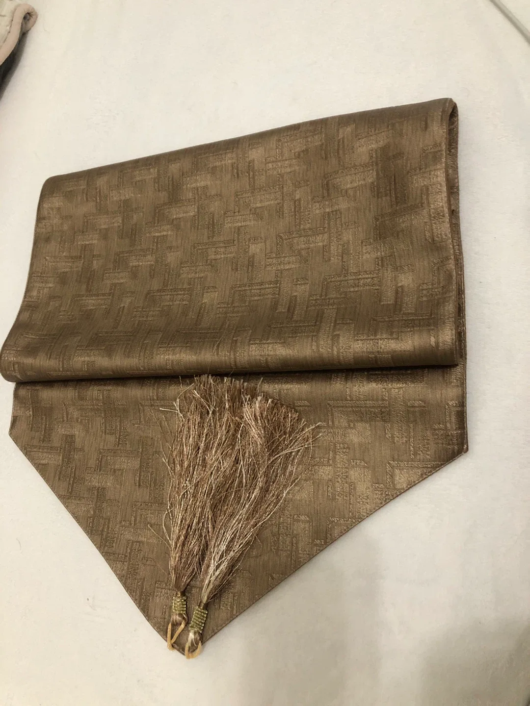 Brown Table Runner with Tassels image indicator(2)