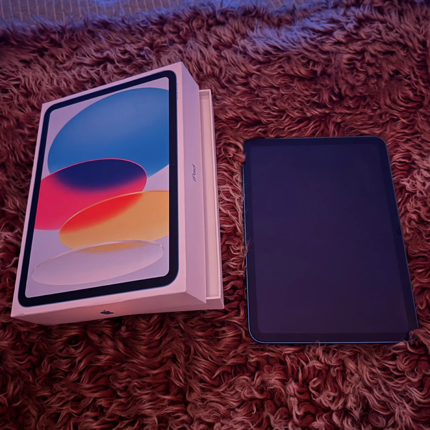 New Apple iPad A16 + Case