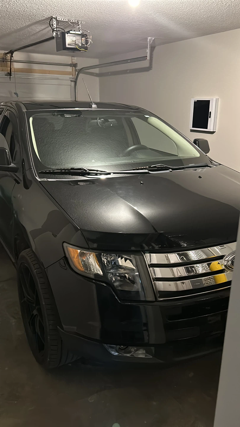 Black Ford Edge SUV - photo 2