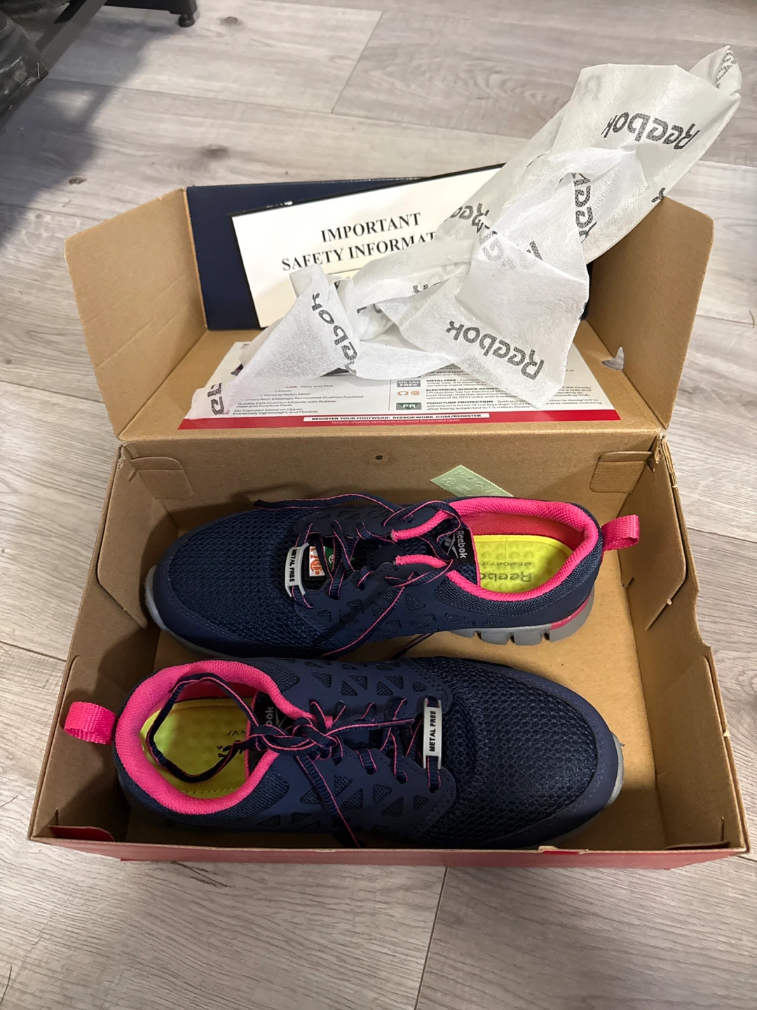 Reebok Women's Athletic Shoes, Size 8 W