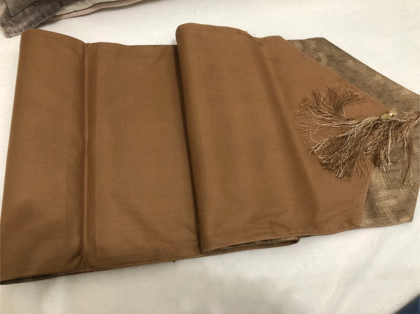 Brown Table Runner with Tassels image indicator(6)