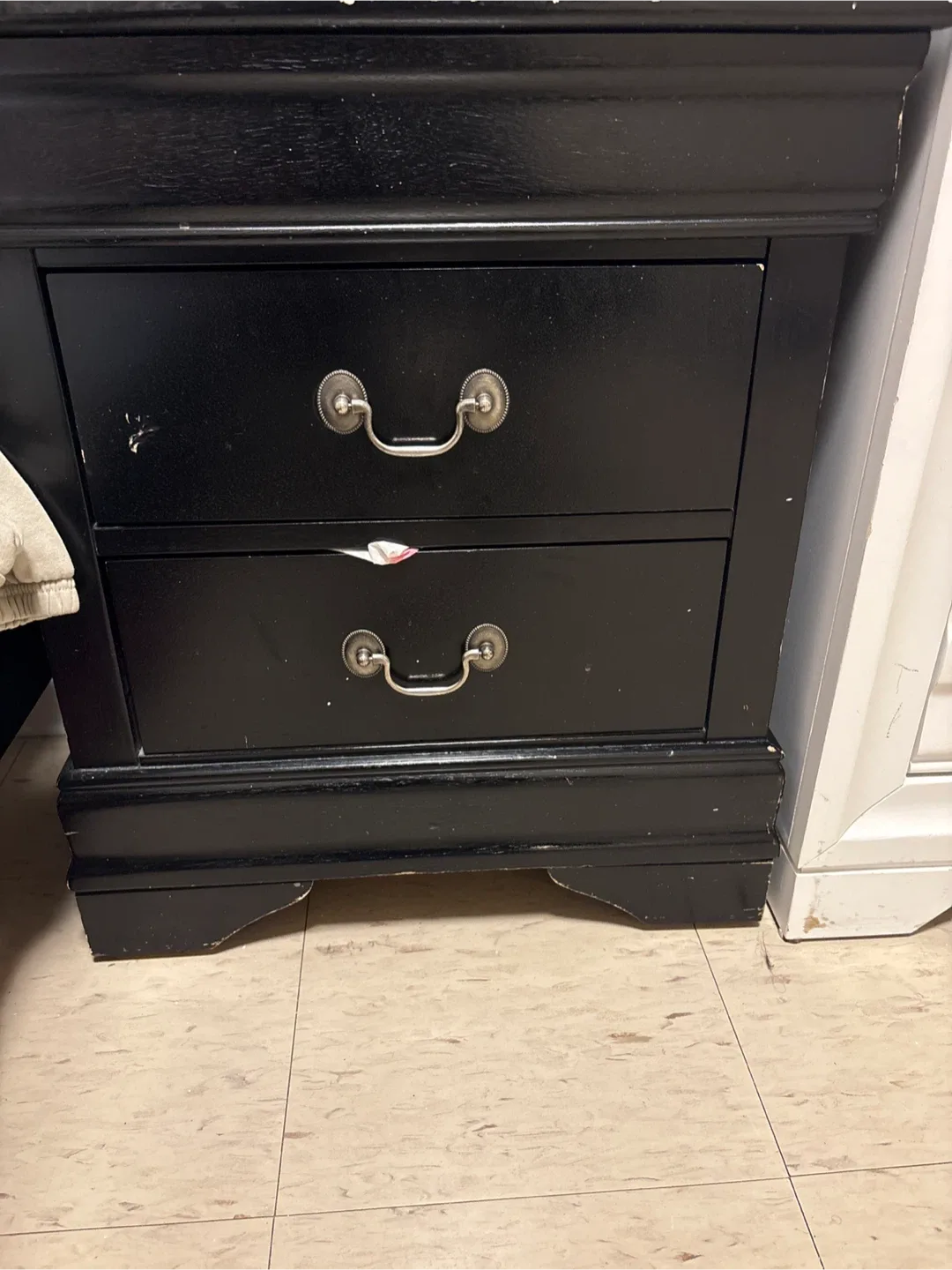 Black Dresser & Nightstand Set image indicator(3)
