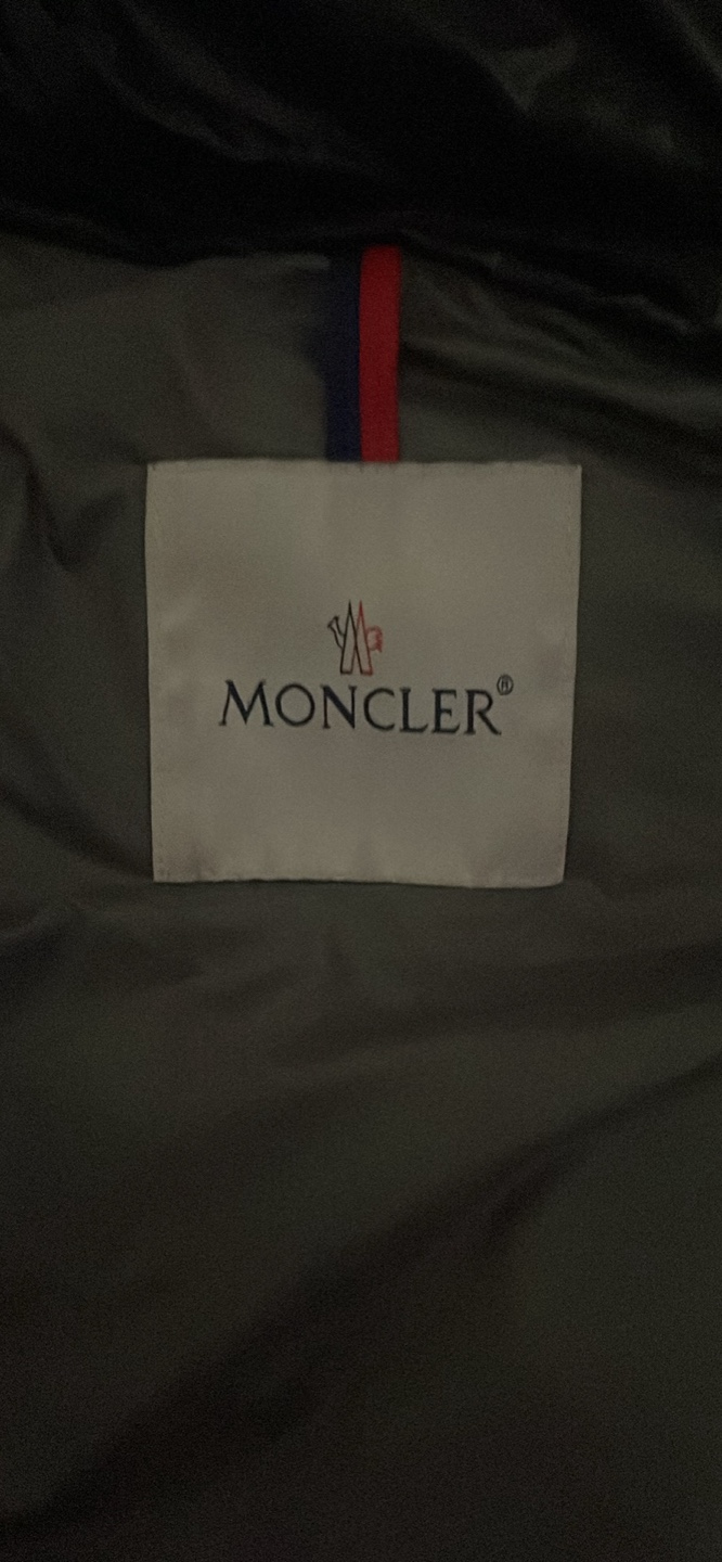 Moncler Maya Size Medium - photo 5