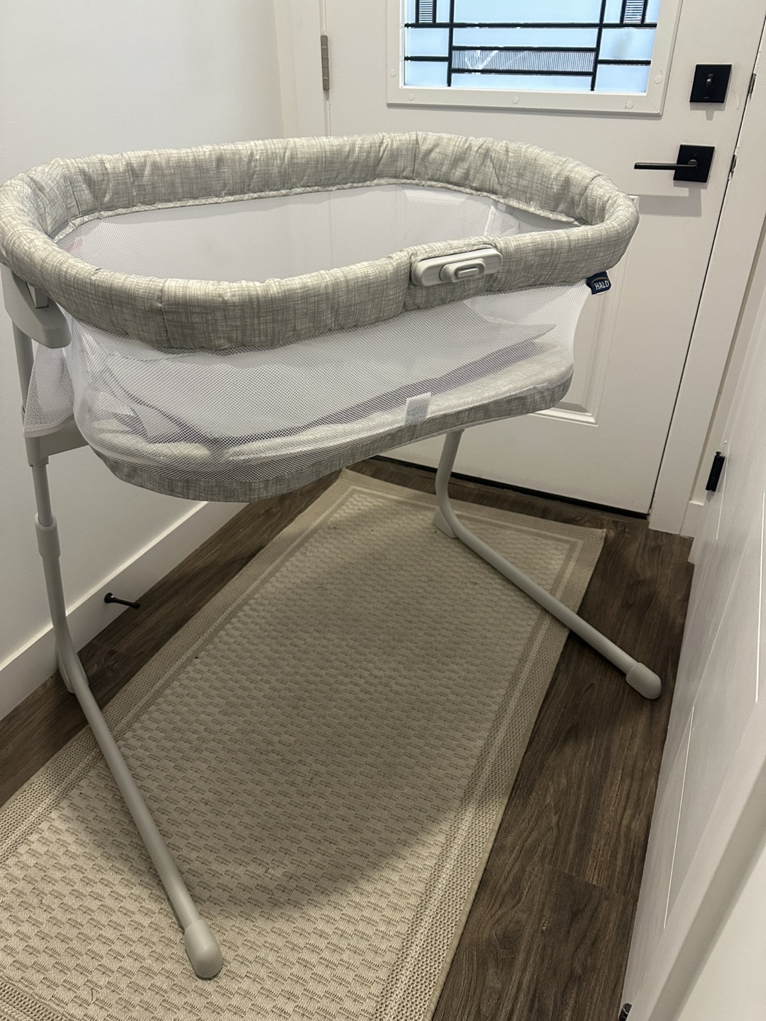 Brand New Baby Bassinet- BassiNest Flex, Portable & Adjustable