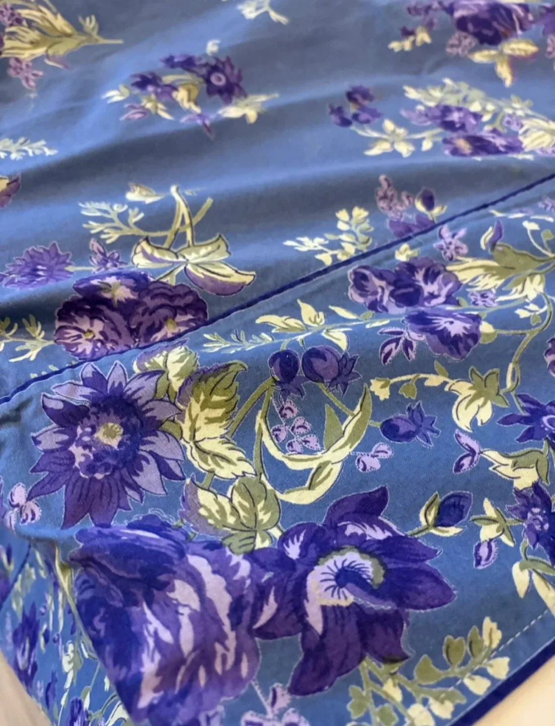 April Cornell Table Cloth Bundle image indicator(7)