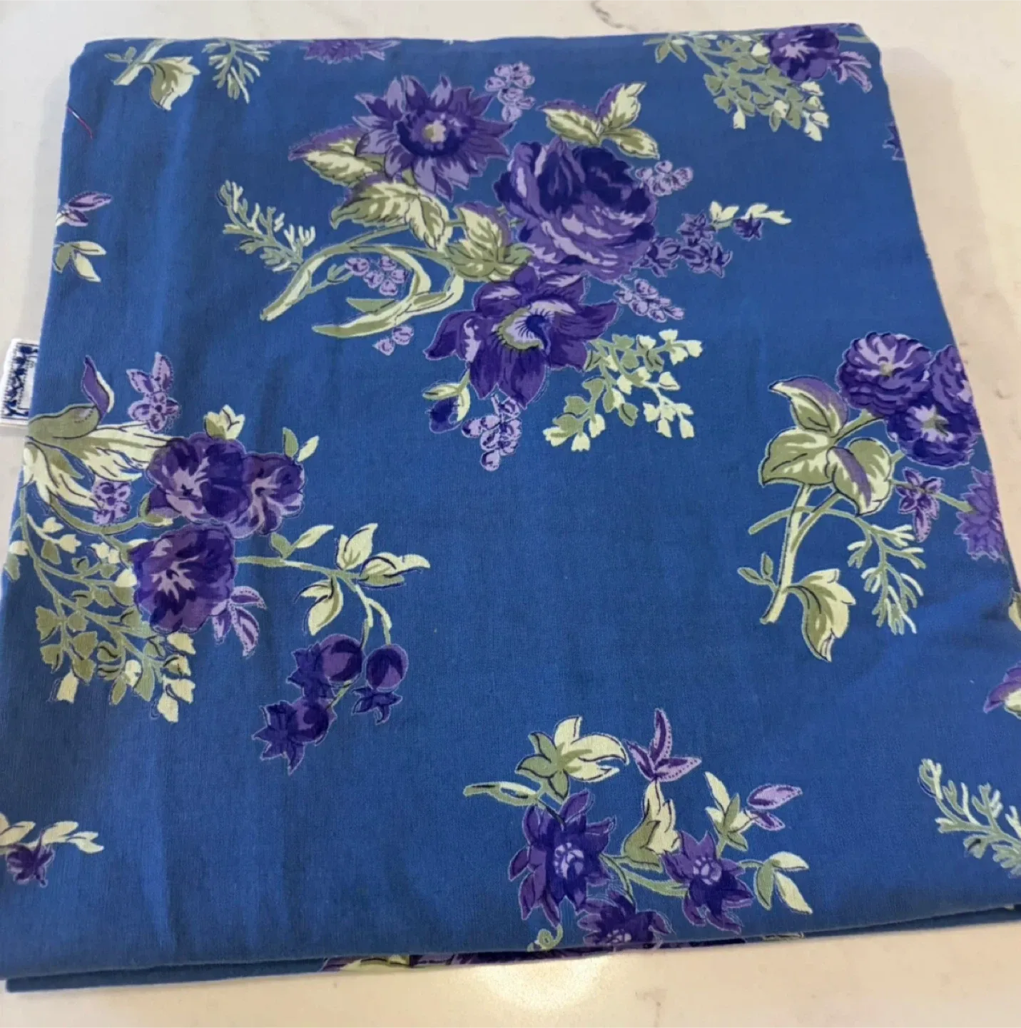 April Cornell Table Cloth Bundle image indicator(8)