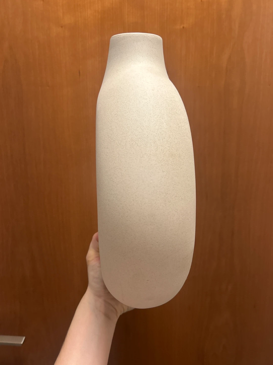 Beige Donut Vase - photo 3