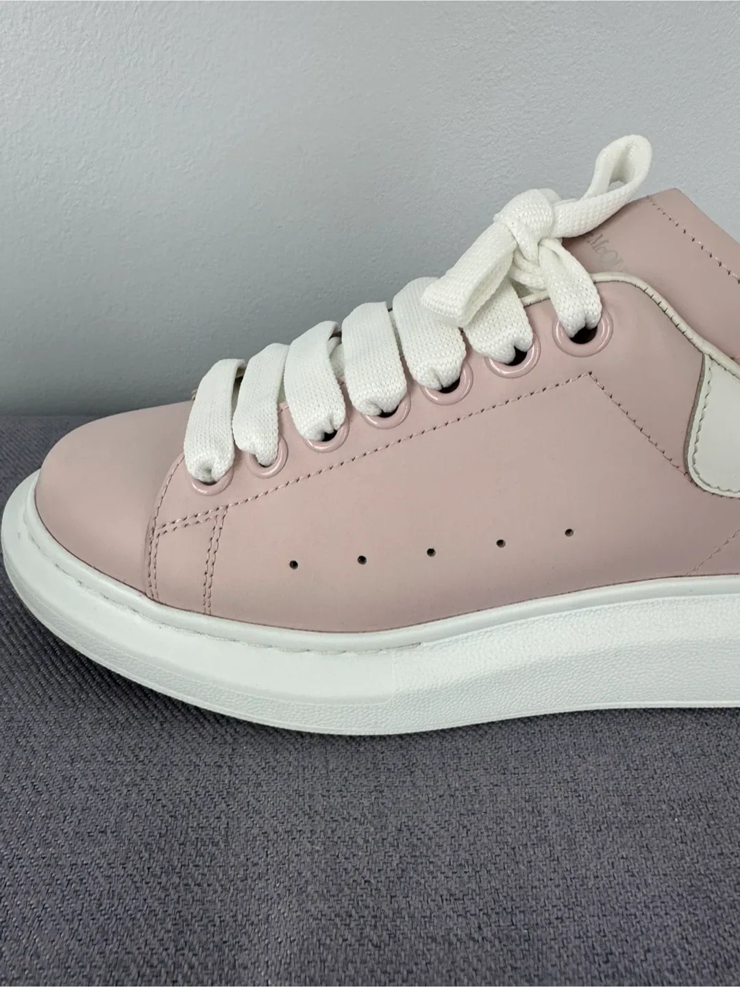 Alexander McQueen Pink Leather Sneakers image indicator(6)