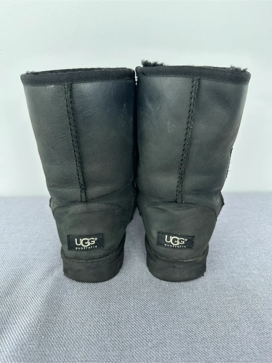 UGG Australia Black Classic Short Boots image indicator(3)