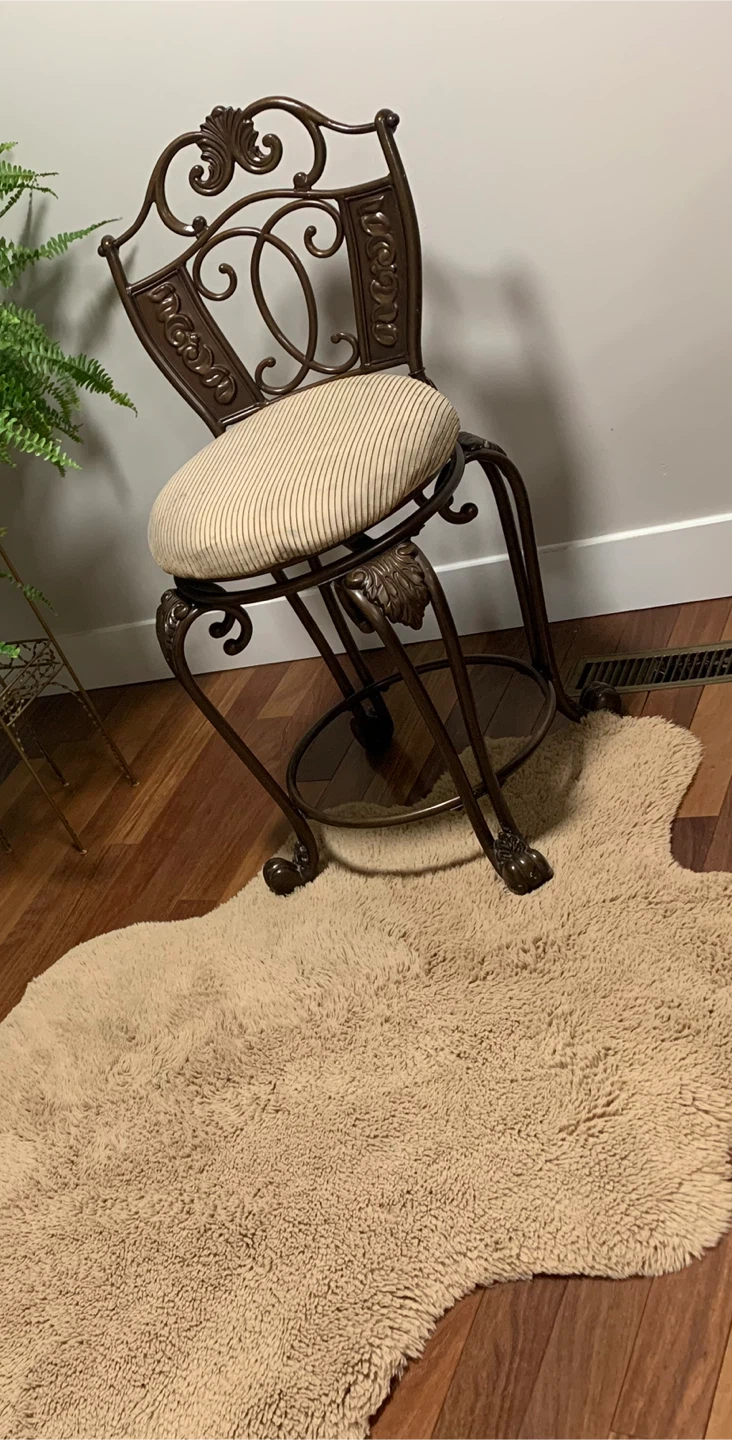 Ornate Swivel Bar Stools - Set of 2 - photo 3