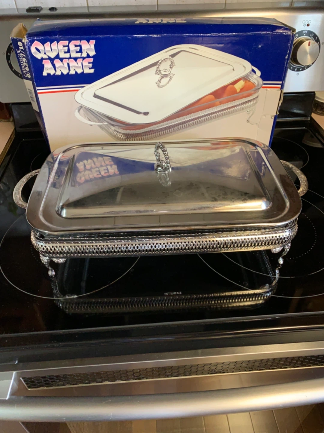 Queen Anne Silver Plated Casserole Dish with Glass Insert