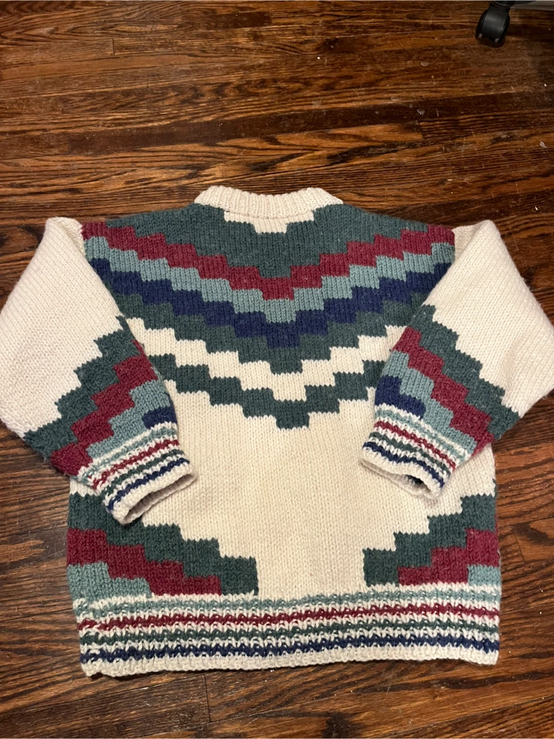 Vintage Patterned Knit Sweater - photo 2