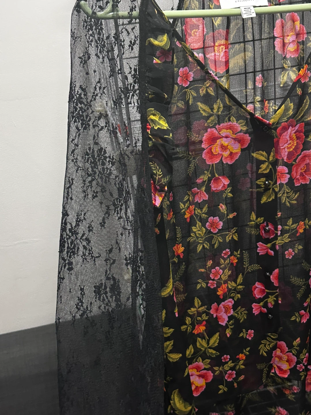 Highline Collective Floral Blouse - Size M - photo 2