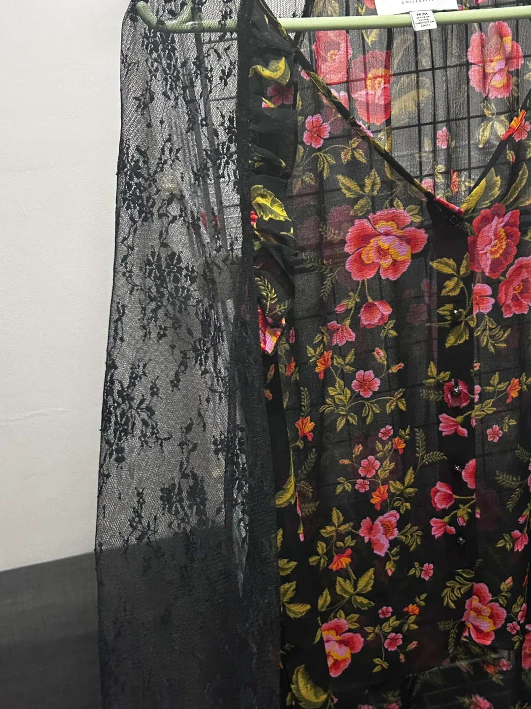 Highline Collective Floral Blouse - Size M image indicator(2)