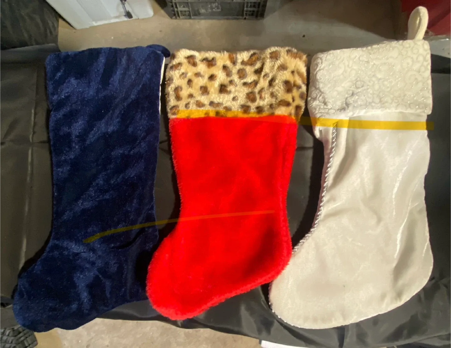 Set of 5 decorative Christmas stockings image indicator(4)