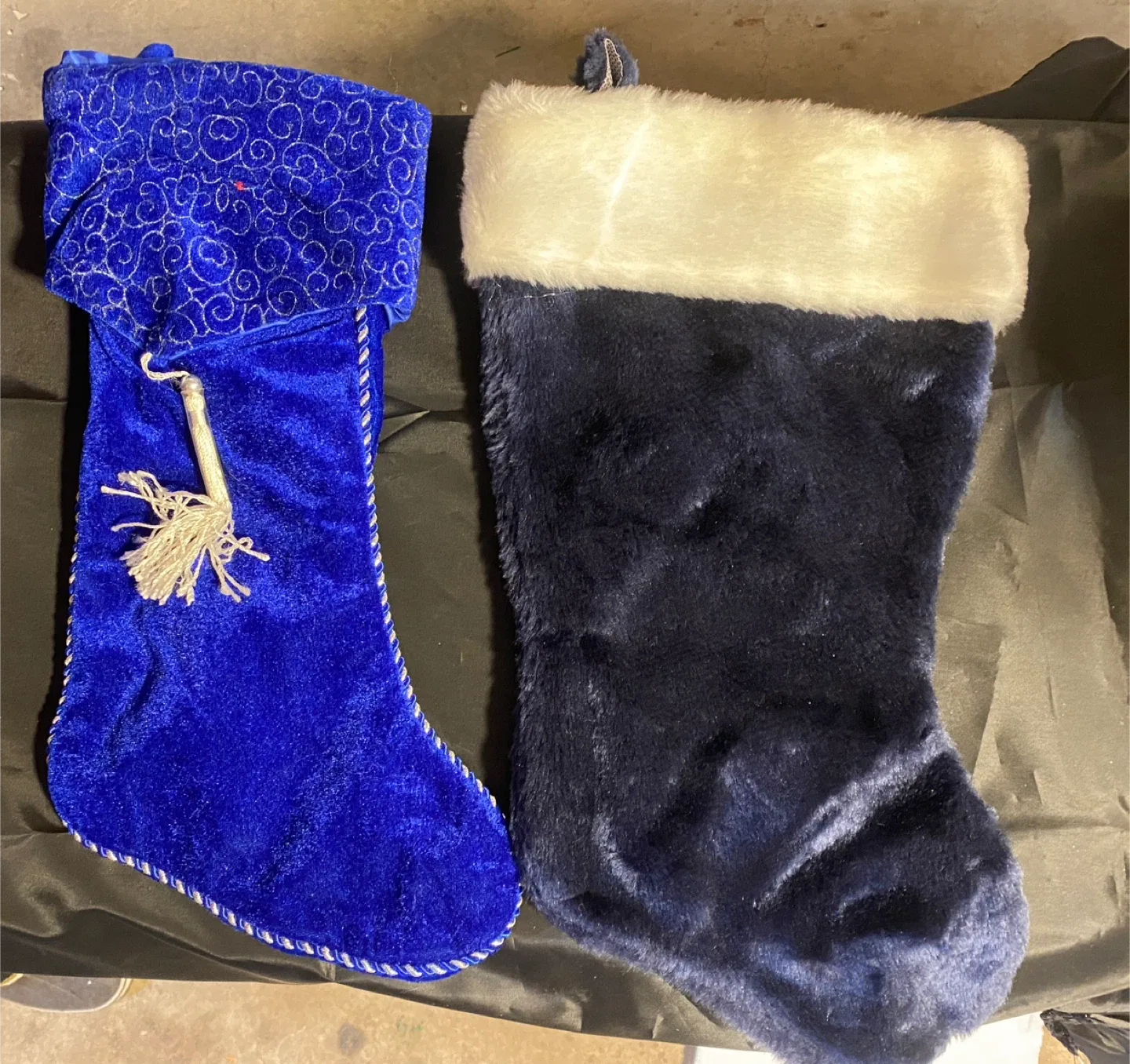 Set of 5 decorative Christmas stockings image indicator(3)