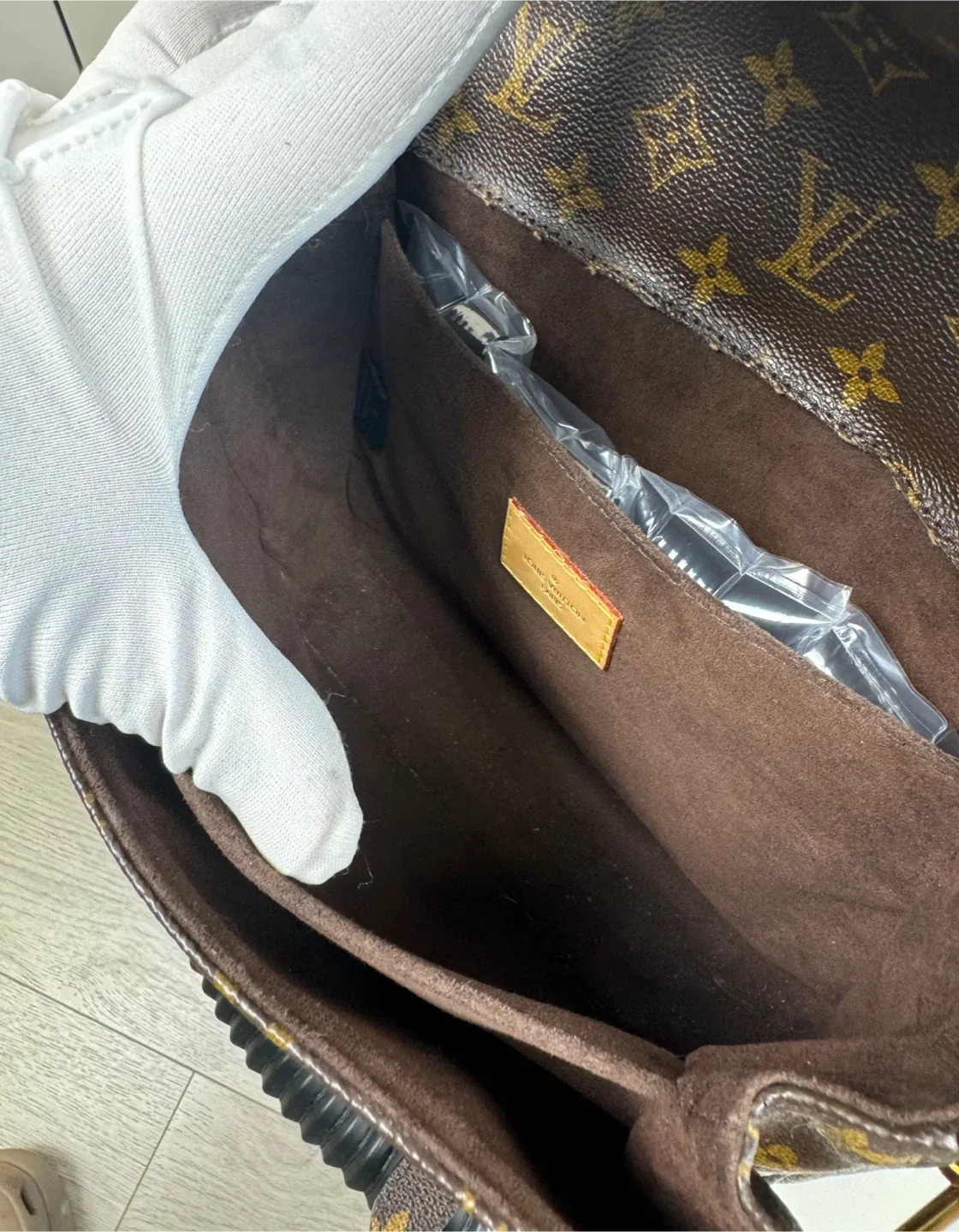 Louis Vuitton Monogram Empreinte Métis image indicator(6)