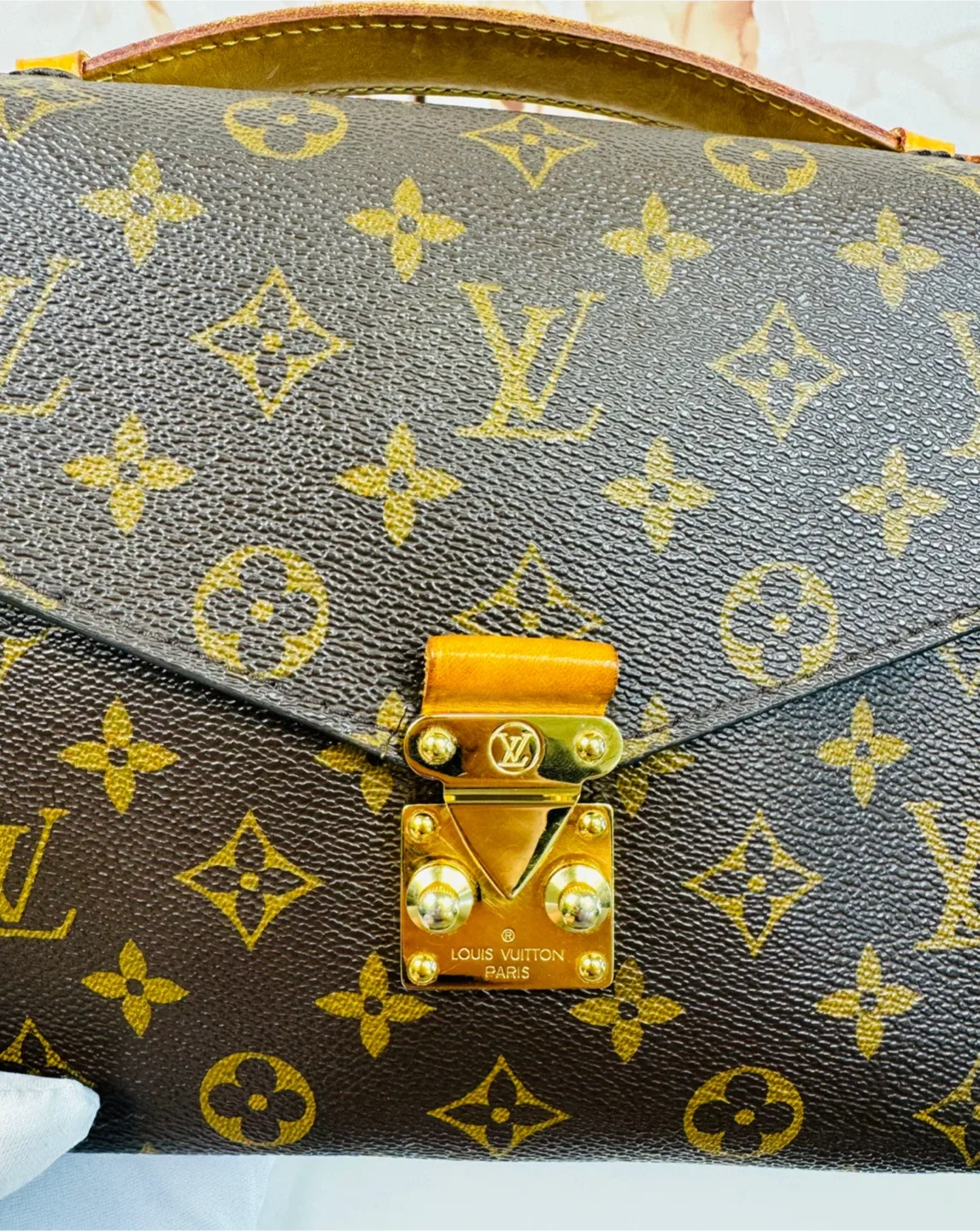 Louis Vuitton Monogram Empreinte Métis image indicator(5)