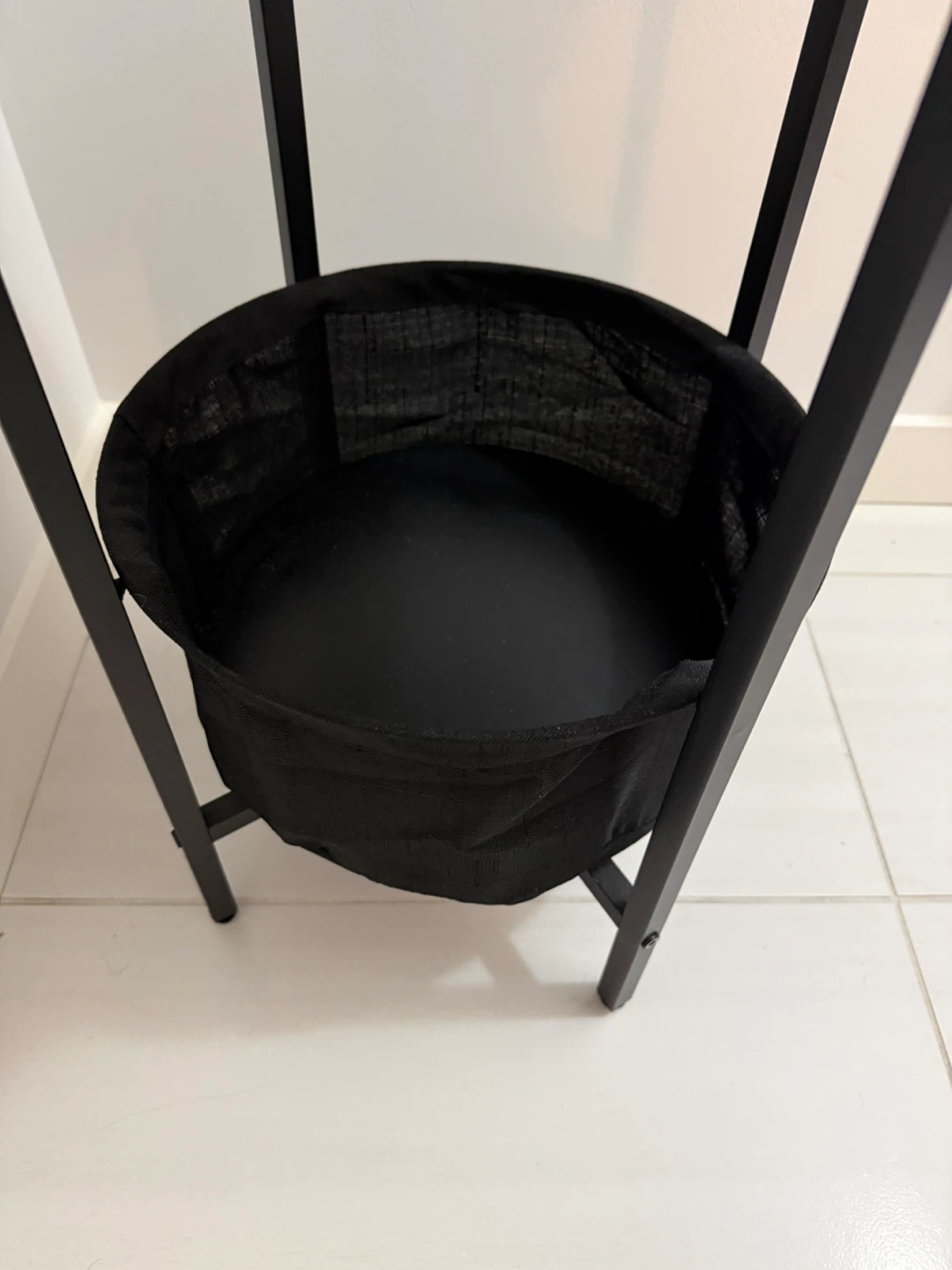 Side Table with Storage Basket - photo 3